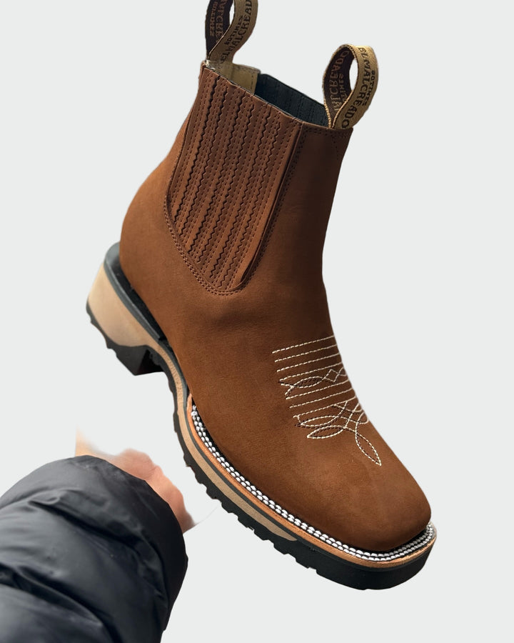 Lederschuhe im Cowboy-Stil