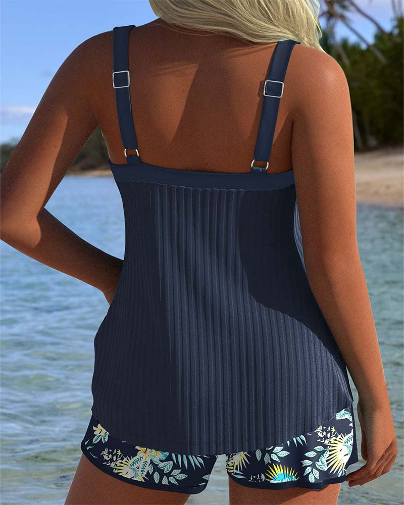 Anja | Gestreifter Zweiteiliger Tankini mit Strandshorts